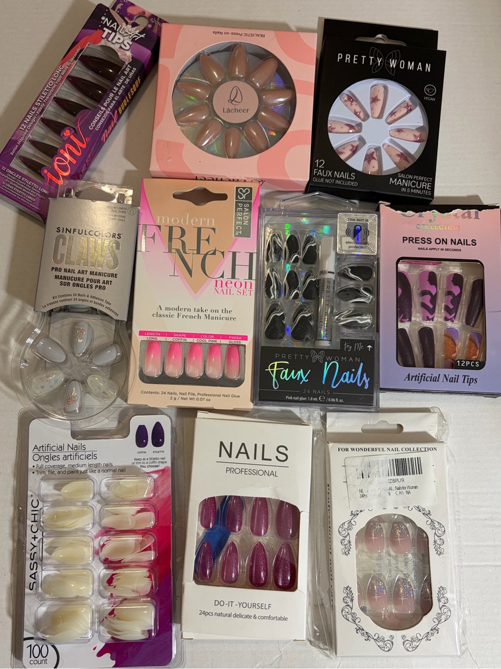 10 Piece Lot of Press On Nails